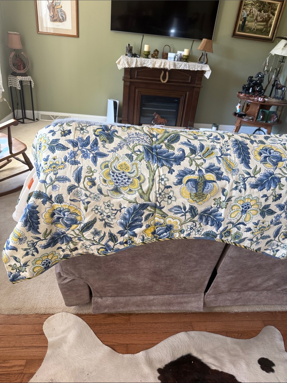 Floral valance